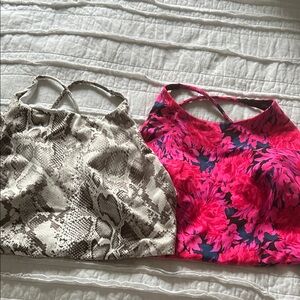 2 high neck sport bras